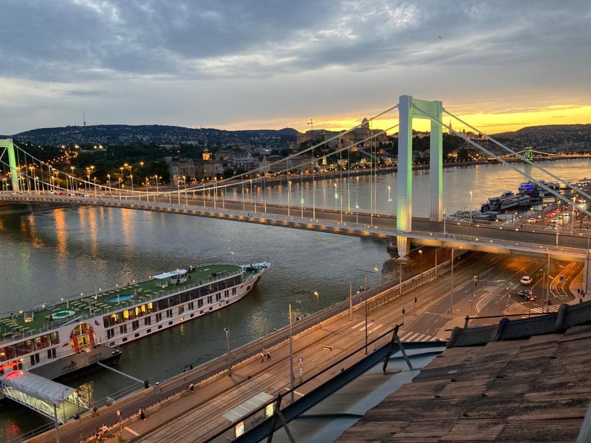 Riverside Flat With King Castle View Budapest Luaran gambar