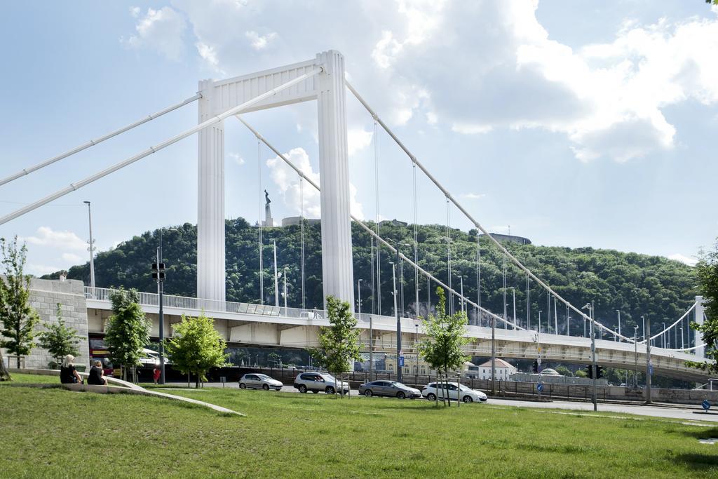 Riverside Flat With King Castle View Budapest Luaran gambar