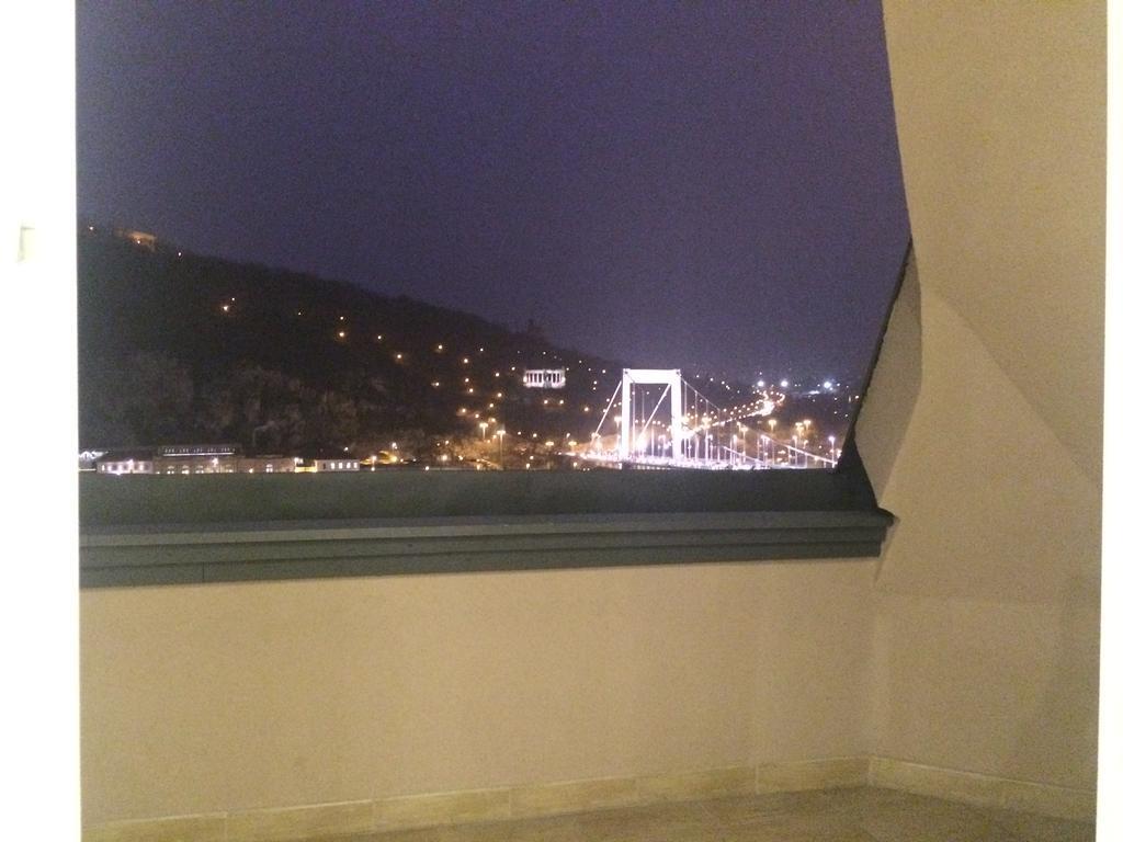 Riverside Flat With King Castle View Budapest Luaran gambar