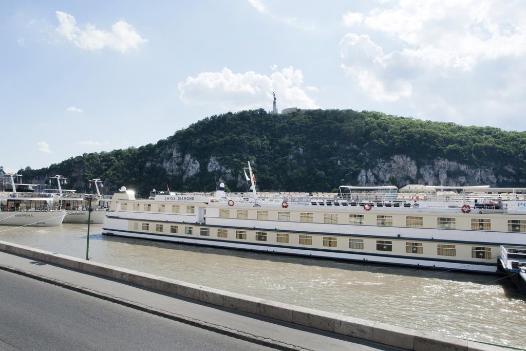 Riverside Flat With King Castle View Budapest Luaran gambar