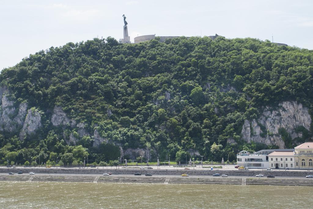 Riverside Flat With King Castle View Budapest Luaran gambar